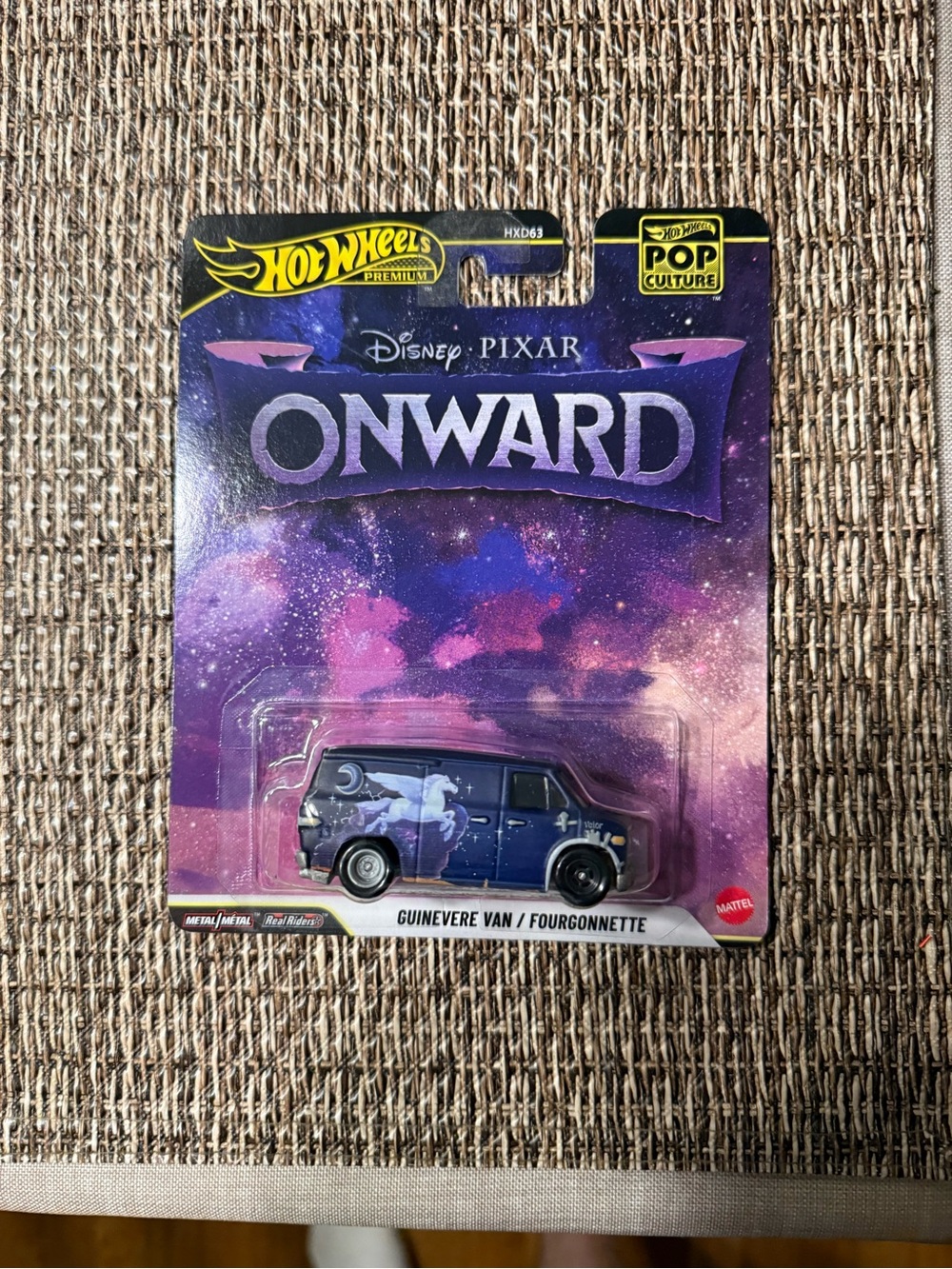 Hot Wheels Disney Pixar Onward Guinevere Van - Blue Collectible Toy